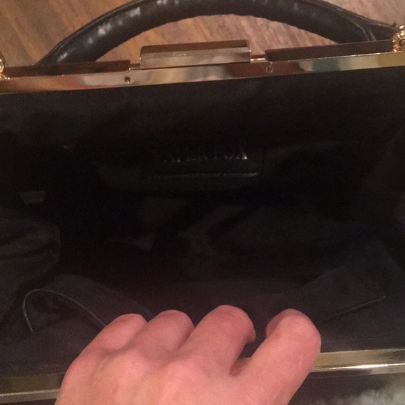 Faux fur shoulder bag - Picture 3 of 4